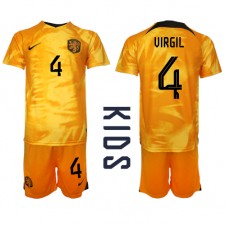 Nederländerna Virgil van Dijk #4 Hemmaställ Barn VM 2022 Korta ärmar (+ Korta byxor)